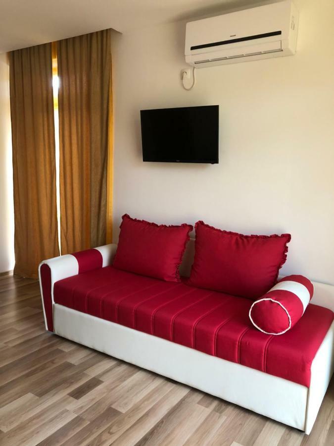 Apartment & Rooms Thomas Korenica Bagian luar foto